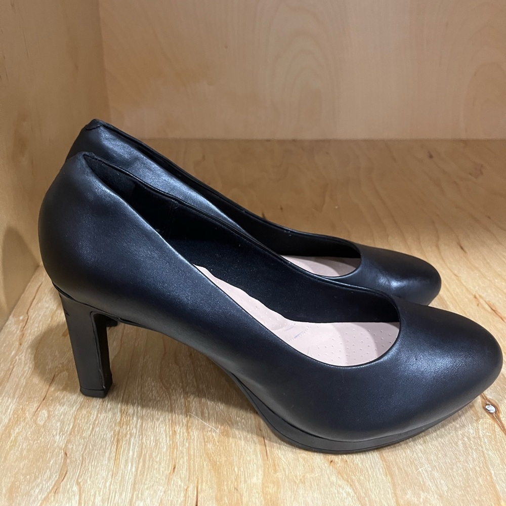 Clarks Black Heels Classic Professional Pumps